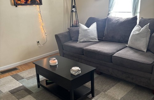 Ballston Spa Apartment | This cozy home is less than 15 minutes to Saratoga Race course !