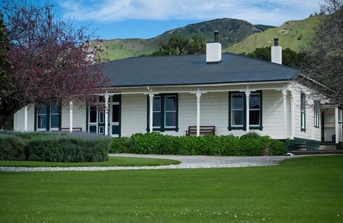Glenburn House | This heritage country homestead is warm and welcoming