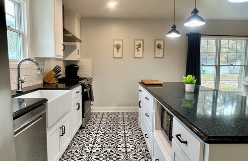 La Porte House | This house is a 2 bedroom(s), 2 bathrooms, located in La Porte , IN.