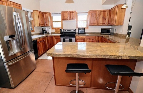 West University House | This house is a 2 bedroom(s), 3 bathrooms, located in Tucson, AZ.