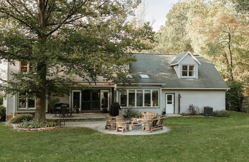 Strasburg House | This house is a 4 bedroom(s), 3 bathrooms, located in Paradise, PA.
