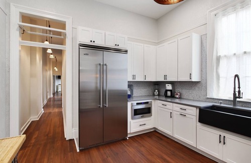 Bayou St. John House | This is it! Renovated, Historic Bayou 3BR/2BA! Just 1 mile to French Quarter!