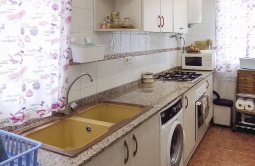 Torrent House | This lovely cottage in the countryside is located a few kilometers from supermarkets, shopping cente
