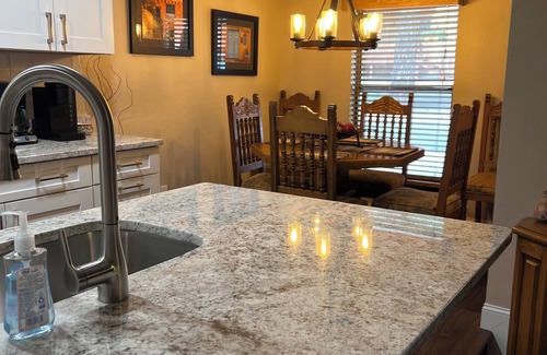 Ruidoso Condo | This Ruidoso condo is located in the picturesque Sierra Blanca mountains.