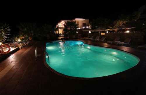 Pefki Apartment | Tholos Bay Suites