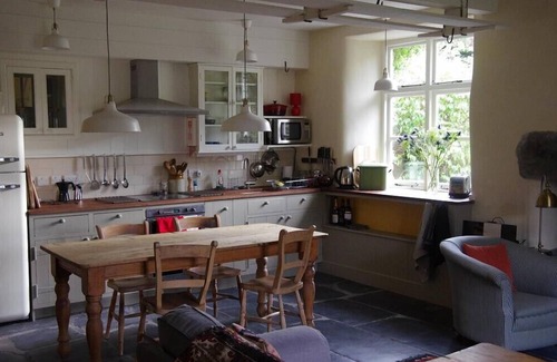 Hartsop Cottage | THOMAS COTTAGE, pet friendly, with open fire in Ullswater