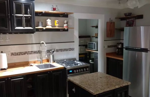 Springfield Apartment | Thompson Extended Stay- Close to everything. Large yard to unwind.