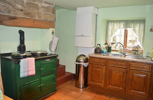 Eyam Cottage | Three Bears Cottage - Just Perfect for Exploring the Glorious Peak Park!