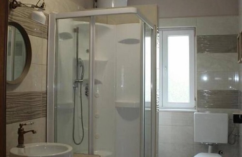 Gornje Selo Apartment | Three bedroom apartment with terrace Gornje selo, Šolta (A-21133-a)