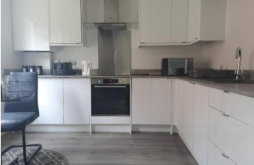 Brighton Apartment | Three Bedroom Apartment