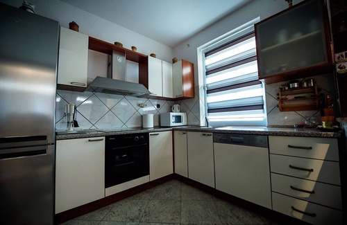 Rogoznica Apartment | Three bedroom apartment near beach Zečevo Rtić, Rogoznica (A-8366-a)