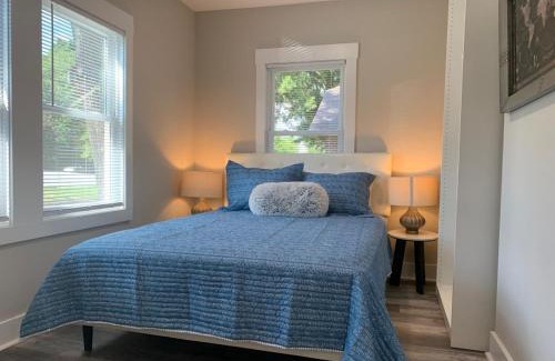 Lincolnton House | Three Bedroom Downtown Cottage