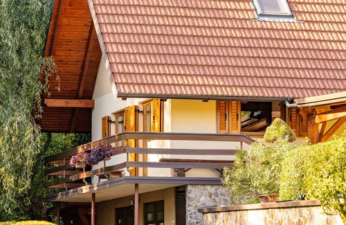 Cerklje ob Krki House | Three Bedroom Holiday Home Emaj with Sauna