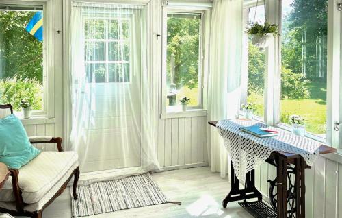 Hultsfred House | Three-Bedroom Holiday Home In Hultsfred