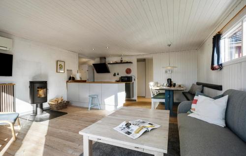 Strandby House | Three-Bedroom Holiday Home In Strandby