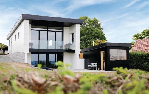 Borkop House | Three-Bedroom Holiday Home In Borkop
