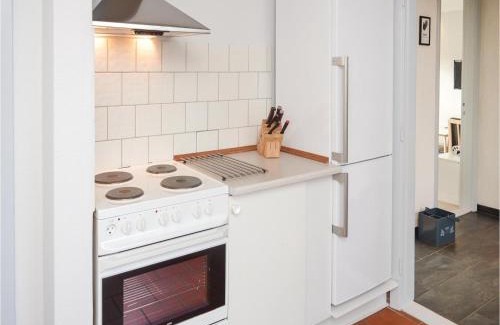 Ballum House | Three-Bedroom Holiday Home In Bredebro