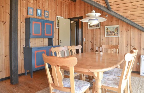 Grærup Strand House | Three-Bedroom Holiday Home in Oksbol