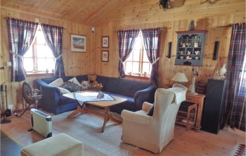Nissedal House | Three-Bedroom Holiday Home In Amli