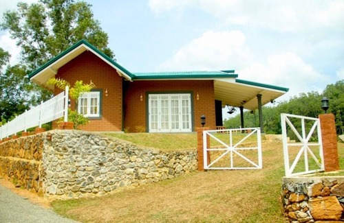 Welipitiya Villa | Three Bedroom Jasmine Villa One by Kananke