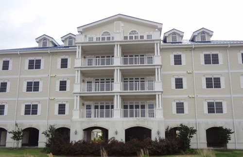 Roper Condo | Three Bedroom Luxury Condo, Waterside Resort (2048815)