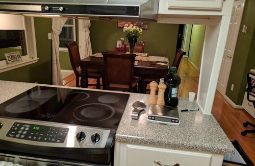 National Hills House | Three Bedroom Ranch with Sunroom! Walking Distance from Augusta National Course!