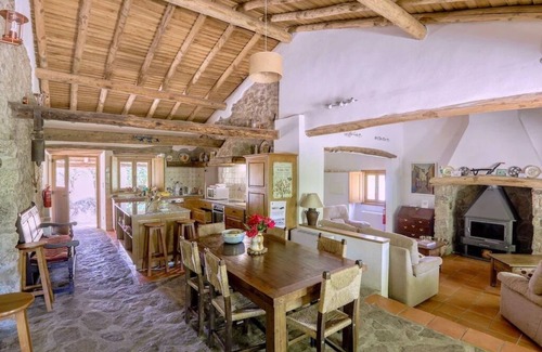 Moita Other | Three bedroom suite Farmhouse, near Marvao, Sao Mamede Natural Park. Shared pool