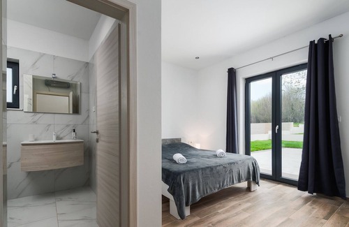Topid Villa | Three Bedroom Villa With Private Pool
