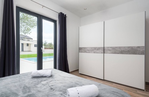 Topid Villa | Three Bedroom Villa With Private Pool