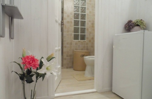 Lagymanyos Apartment | Three bedrooms for 6+ people in Buda, Wifi, AC