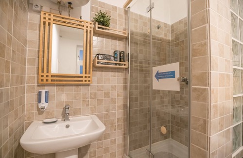 Lagymanyos Apartment | Three bedrooms for 6+ people in Buda, Wifi, AC