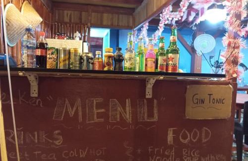 Manado City Centre House | Three Ken Homestay & Cafe