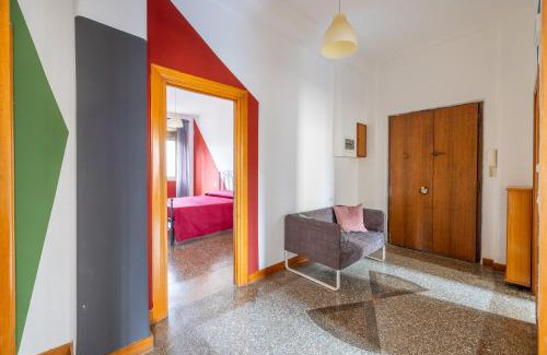 San Lorenzo Apartment | Three large bedrooms for six people Rome downtown apartment