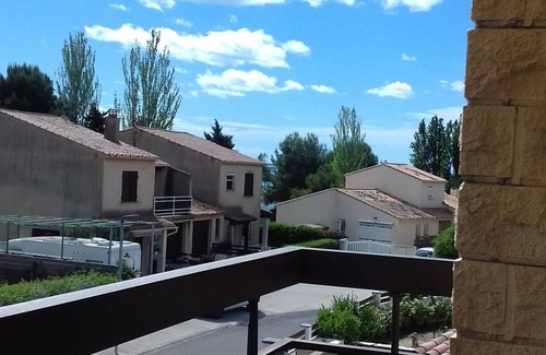 Bouzigues Apartment | Three-minute walk from La Trémie beach in Bouzigues