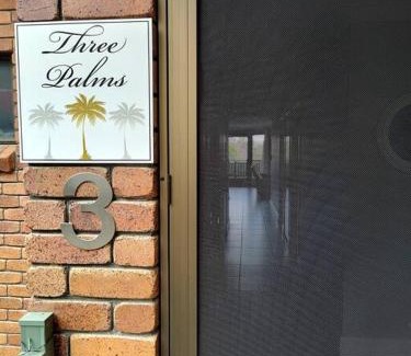 Kooralbyn Bed & Breakfast | Three Palms