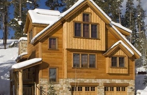 Silverthorne House | Three Peaks - Luxurious Home for Your Next Golf/Ski Vacation