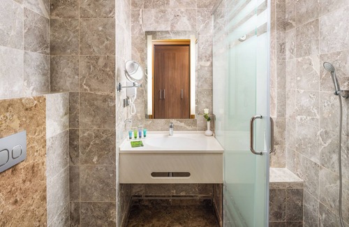 60th Street Hotel | Three Pearls Musalli Makkah