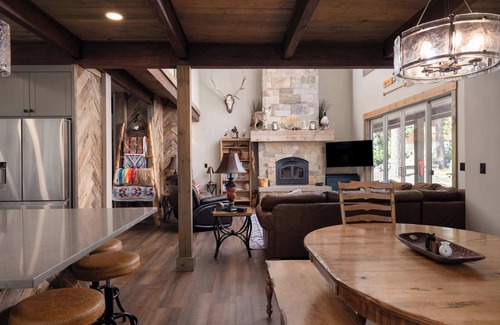 River Forest Acres Cabin | Three Pine Cabin - Charming Family Stay, Hot Tub
