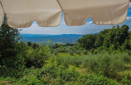 Monteverdi Marittimo Apartment | Three room apartment with terrace and wonderful view