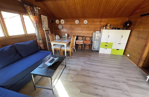 Undenas Cottage | Three Rooms Cottage near Tivedens National Park&Göte kanal