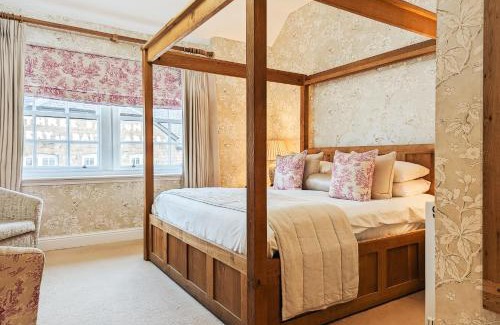 Usk Hotel | Three Salmons Hotel