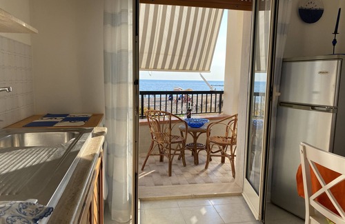 Casuzze Apartment | Three steps to the sea