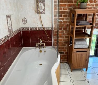 Aldborough House | Threshers Barn and Shire Horse Barn