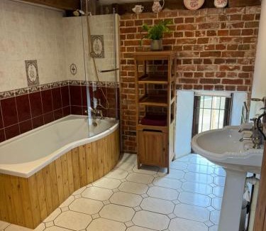 Aldborough House | Threshers Barn and Shire Horse Barn