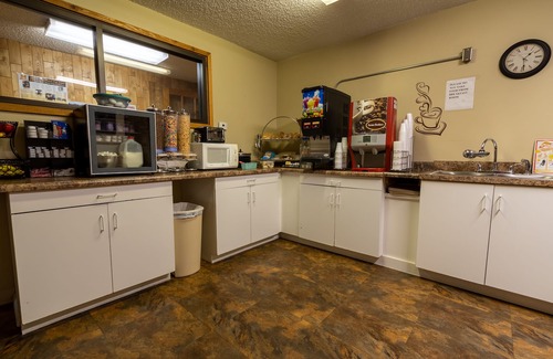 Mitchell Hotel | Thunderbird Lodge
