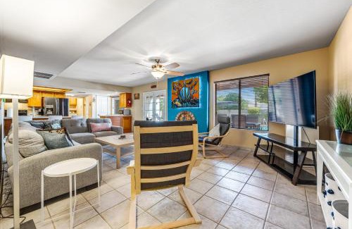 Raskin Estates House | Thunderbird Retreat