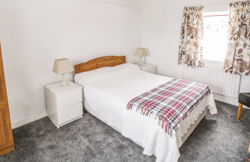 Callancruck Cottage | TI SONNY, family friendly, with a garden in Carna, County Galway