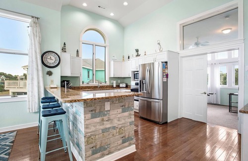 Monteray Shores House | Tickled Pink: Pool | Hot Tub | Elevator | Dogs OK