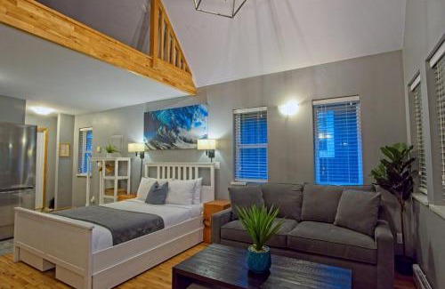 Ucluelet House | Tide and Trail- Cabin in Ucluelet