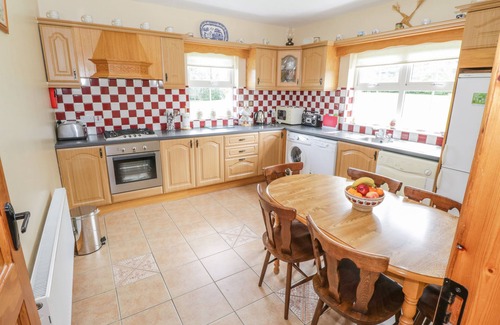 Fivemilebourne Cottage | TIEVE BAUN, country holiday cottage in Kinlough, County Leitrim